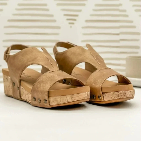 New! Corkys Refreshing Wedge Sandals Brown - Picture 1 of 6